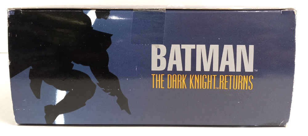 DC DIRECT BATMAN THE DARK KNIGHT RETURNS COLLECTORS SET W/ BATMAN